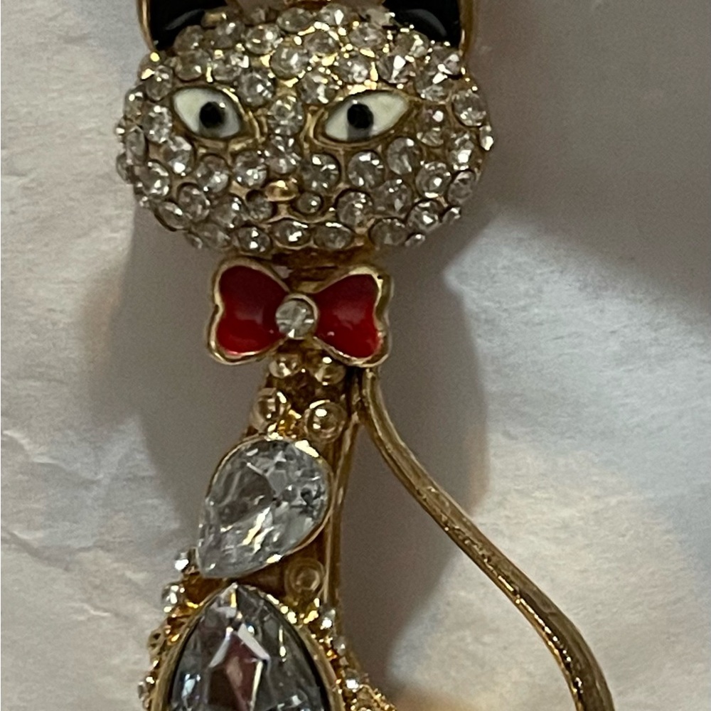Sold Cat with Crystals bag charm head turns - Picture 6 of 6